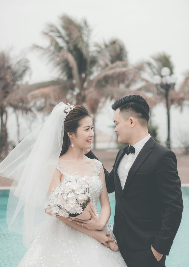 朋友结婚,我们穿情侣服去参加婚礼行吗 朋友结婚,我们穿情侣服去参加婚礼行吗 - 爱唱歌