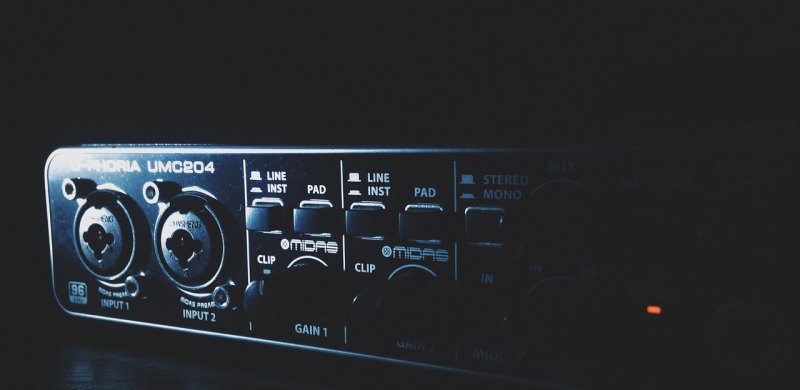 怎么调声卡,让声音饱满?我的声音太空旷了 怎么调声卡,让声音饱满?我的声音太空旷了 - 爱唱歌