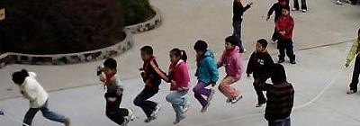 小学活动课上老师可以带学生玩什么游戏活跃气氛 小学活动课上老师可以带学生玩什么游戏活跃气氛 - 爱唱歌