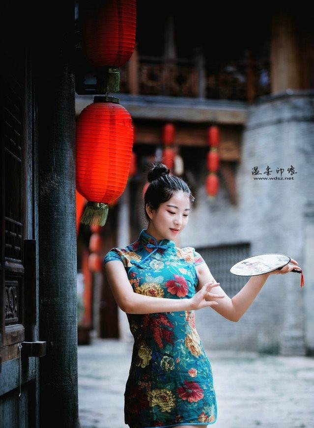 电影西红柿主题歌 - 爱唱歌