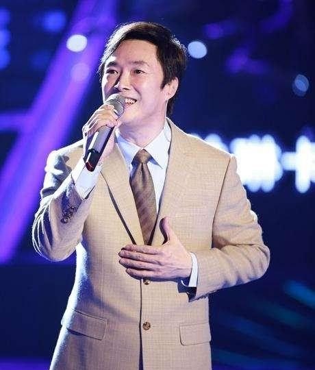 情歌轻轻唱原唱 情歌轻轻唱原唱 - 爱唱歌