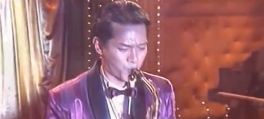一个香港电视剧的主题曲有一段的歌词是这样的……幽幽萨克斯风 一个香港电视剧的主题曲有一段的歌词是这样的……幽幽萨克斯风 - 爱唱歌