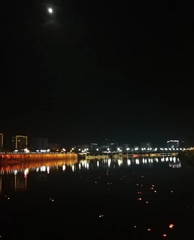 张一山鹿鼎记片尾曲 张一山鹿鼎记片尾曲 - 爱唱歌
