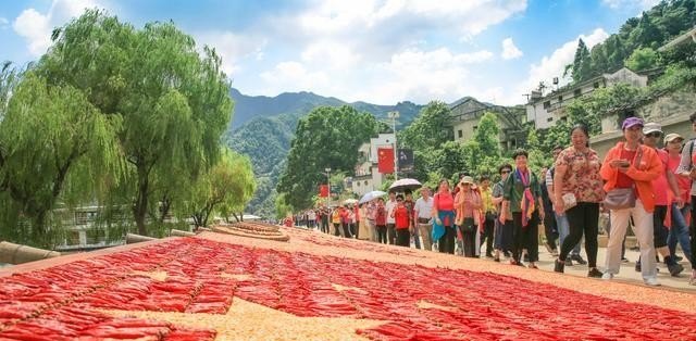 余天的《心上人》歌词 余天的《心上人》歌词 - 爱唱歌