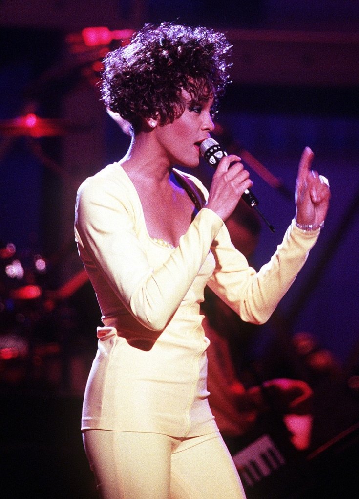 泸沽湖出了哪些名歌手 - 爱唱歌