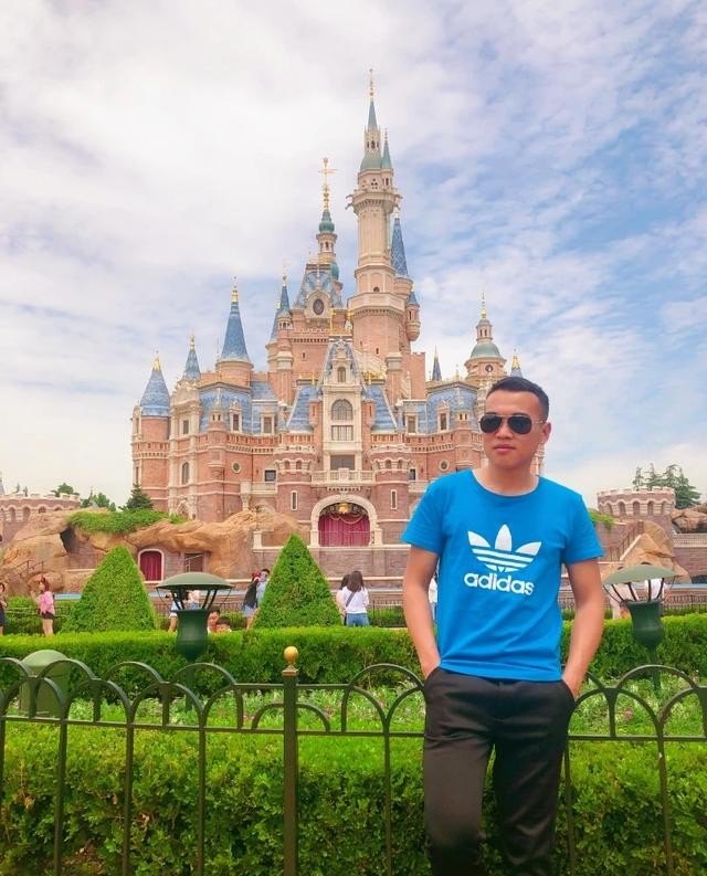 张磊《旅行》的这首歌的歌词是什么意思 张磊《旅行》的这首歌的歌词是什么意思 - 爱唱歌