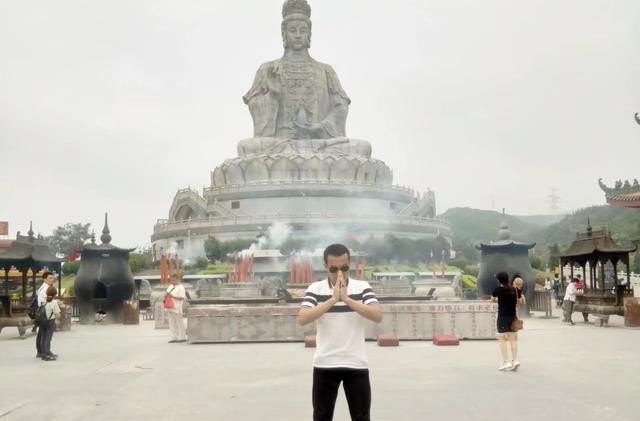 张磊《旅行》的这首歌的歌词是什么意思 张磊《旅行》的这首歌的歌词是什么意思 - 爱唱歌