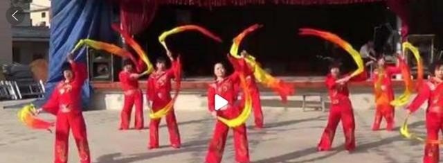 All about the bass中英文歌词 - 爱唱歌