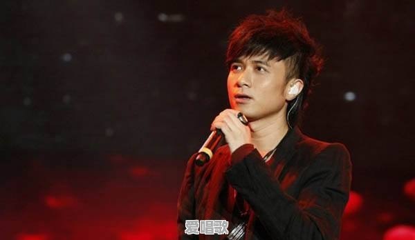 如何看待古巨基唱的《情歌王》这首超长流行歌曲串烧能得到听众的认可 如何看待古巨基唱的《情歌王》这首超长流行歌曲串烧能得到听众的认可 - 爱唱歌