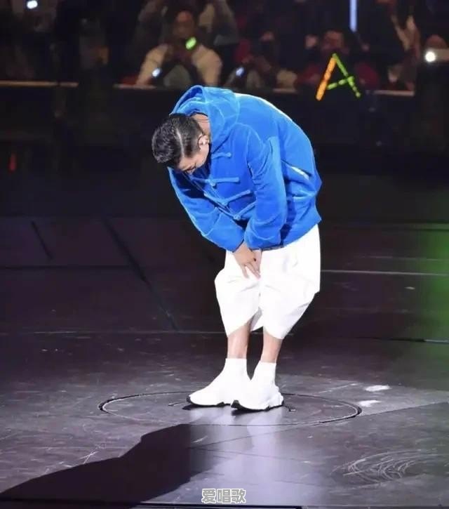 有人说,一些网红已经超过了一些音乐艺术家,你是如何看待网红的 有人说,一些网红已经超过了一些音乐艺术家,你是如何看待网红的 - 爱唱歌