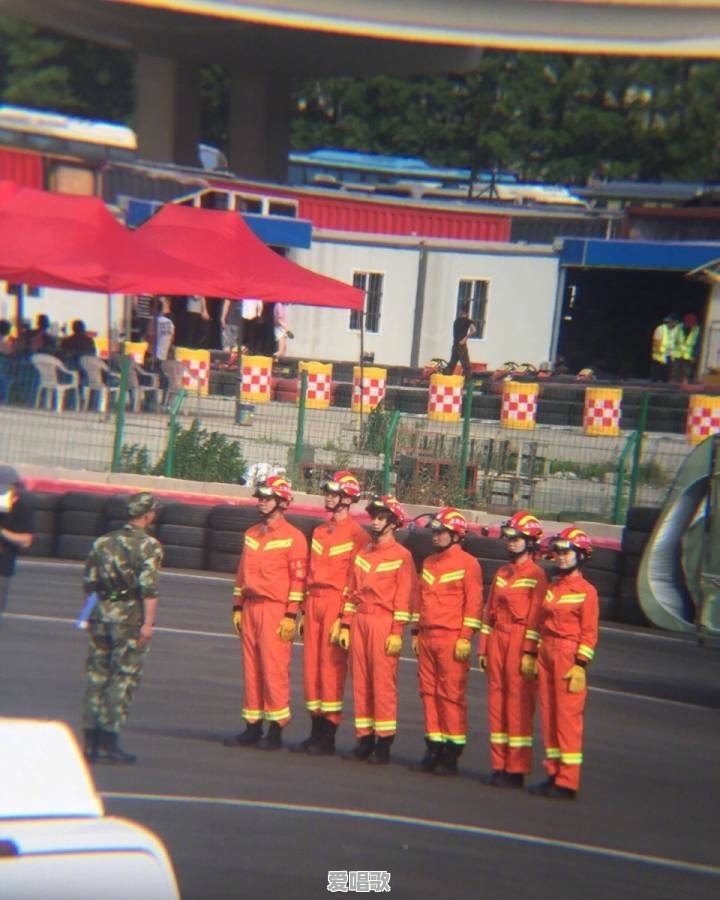 鹿晗体验消防员,为什么会上热搜 鹿晗体验消防员,为什么会上热搜 - 爱唱歌