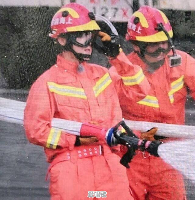 鹿晗体验消防员,为什么会上热搜 鹿晗体验消防员,为什么会上热搜 - 爱唱歌