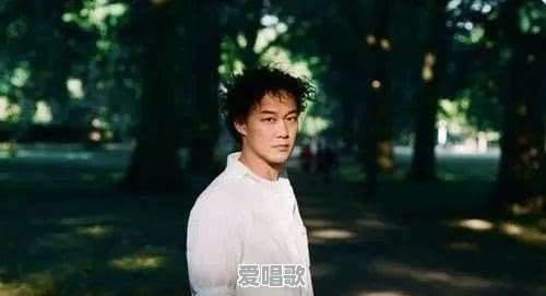 陈奕迅那首《浮夸》感染了你吗 陈奕迅那首《浮夸》感染了你吗 - 爱唱歌