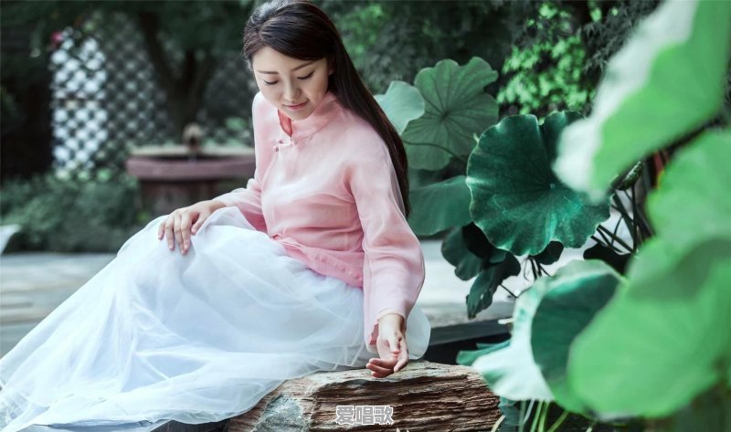 现在有哪些好听又流行的歌曲可以推荐 现在有哪些好听又流行的歌曲可以推荐 - 爱唱歌