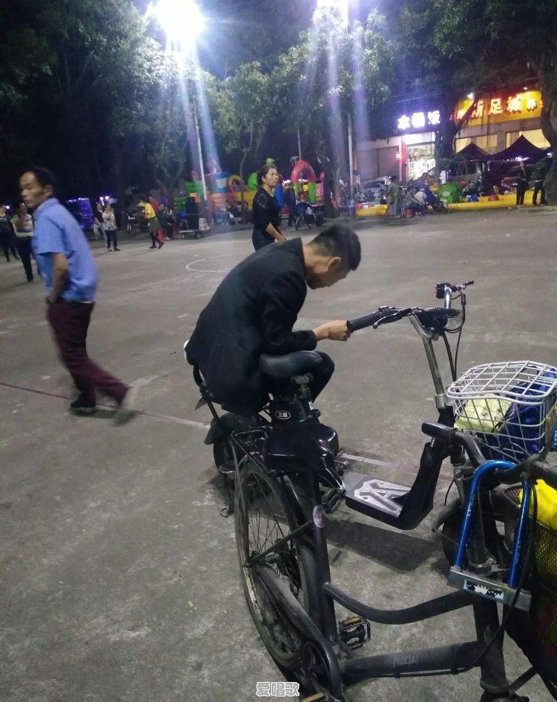现在有哪些好听又流行的歌曲可以推荐 现在有哪些好听又流行的歌曲可以推荐 - 爱唱歌