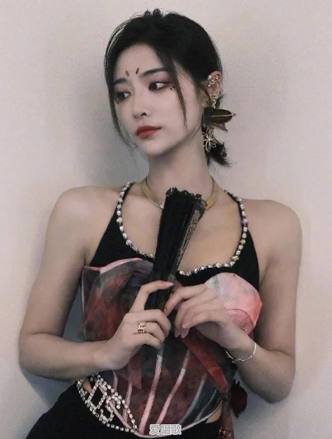 你觉得国内最性感撩人的影视女演员是谁 你觉得国内最性感撩人的影视女演员是谁 - 爱唱歌
