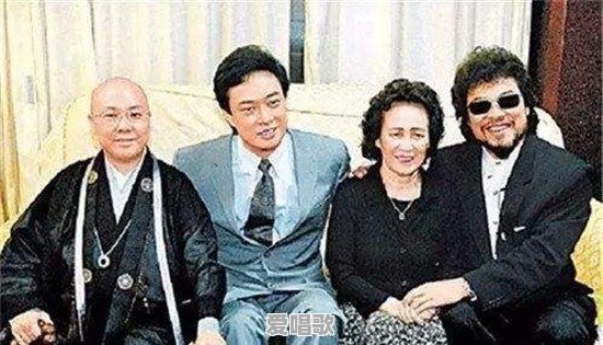 费玉清与哥哥张菲为何不同姓 费玉清与哥哥张菲为何不同姓 - 爱唱歌