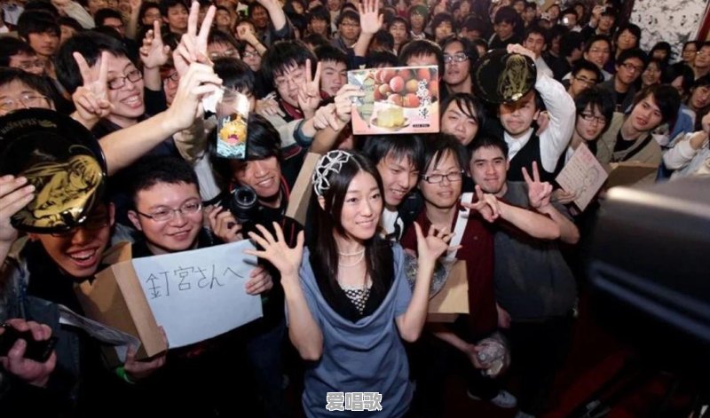 有哪些网红你亲眼看着变成了明星 有哪些网红你亲眼看着变成了明星 - 爱唱歌