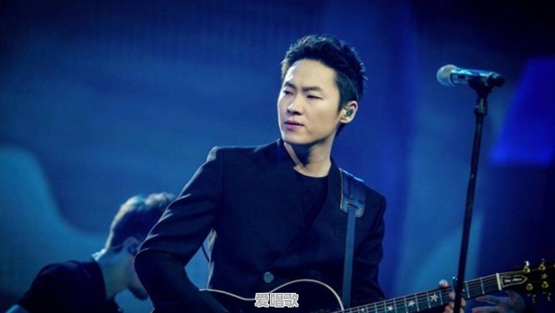 梁博和华晨宇谁作词作曲编曲好一些 梁博和华晨宇谁作词作曲编曲好一些 - 爱唱歌