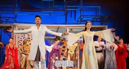 在流行歌曲中如何听到唱的歌词的旋律 在流行歌曲中如何听到唱的歌词的旋律 - 爱唱歌