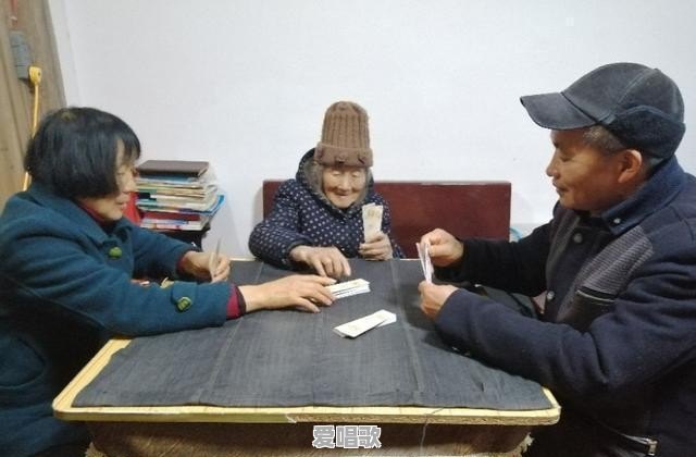 为什么感觉现在有的城里人,都选择回农村生活了呢 为什么感觉现在有的城里人,都选择回农村生活了呢 - 爱唱歌
