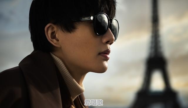 许嵩、六哲、欢子、郑源等这些明星,歌曲都广为流传,为什么就是不火呢 许嵩、六哲、欢子、郑源等这些明星,歌曲都广为流传,为什么就是不火呢 - 爱唱歌