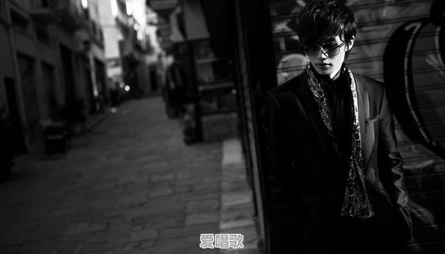 许嵩、六哲、欢子、郑源等这些明星,歌曲都广为流传,为什么就是不火呢 许嵩、六哲、欢子、郑源等这些明星,歌曲都广为流传,为什么就是不火呢 - 爱唱歌