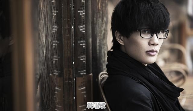 许嵩、六哲、欢子、郑源等这些明星,歌曲都广为流传,为什么就是不火呢 许嵩、六哲、欢子、郑源等这些明星,歌曲都广为流传,为什么就是不火呢 - 爱唱歌