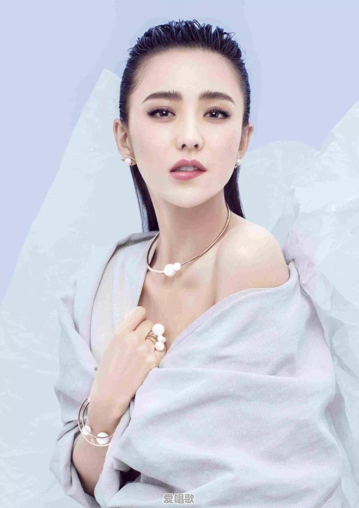 如果你很喜欢一个人,但是对方只把你当做朋友,你要不要放弃呢 如果你很喜欢一个人,但是对方只把你当做朋友,你要不要放弃呢 - 爱唱歌
