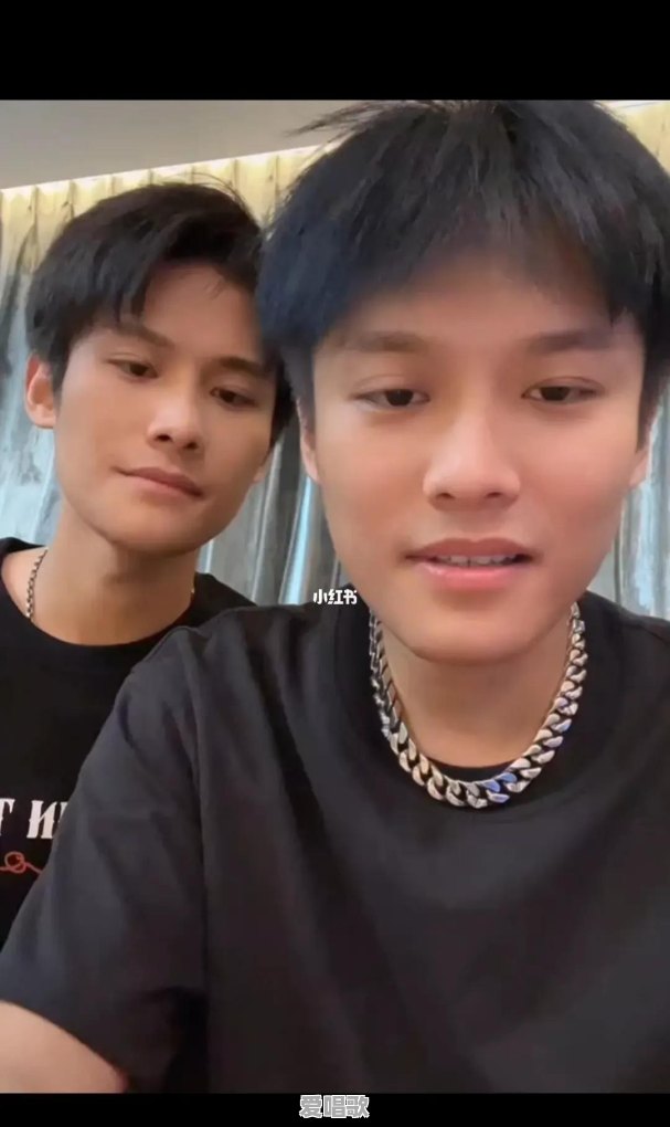 小杨哥为什么能一直这么火？而别的网红就凉凉了 - 爱唱歌
