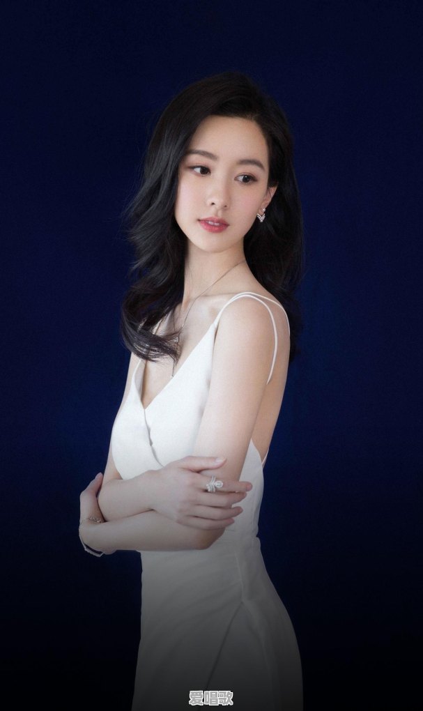 二十多年前暗恋的女人，现联系上后给我推荐《心动》这首歌何意 - 爱唱歌