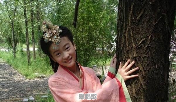 赵丽颖刘诗诗唐嫣等女星纷纷嫁人后,哪些95后小花有可能大红大紫成为她们的接班人 赵丽颖刘诗诗唐嫣等女星纷纷嫁人后,哪些95后小花有可能大红大紫成为她们的接班人 - 爱唱歌