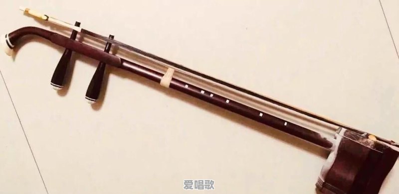 不识谱为什么还能拉好二胡?他们怎样控制音高,调式,怎样记谱 不识谱为什么还能拉好二胡?他们怎样控制音高,调式,怎样记谱 - 爱唱歌