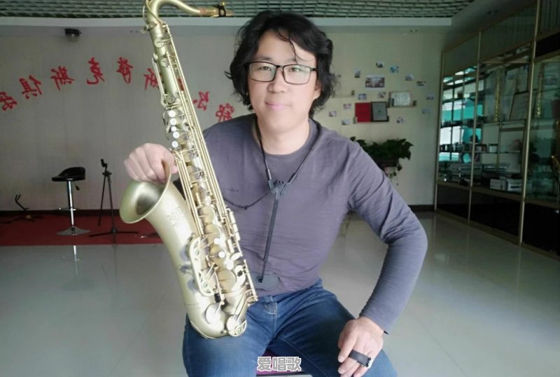 萨克斯本调指法什么歌都可以吹吗 萨克斯本调指法什么歌都可以吹吗 - 爱唱歌