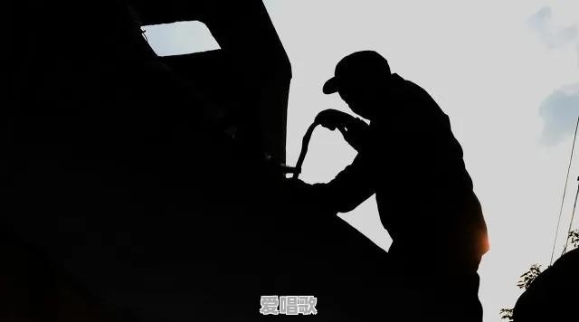 假如周杰伦是一个2016年出道的新人,所发布的歌曲只有16年之后他出过的几首歌。他能否成为天王巨星 假如周杰伦是一个2016年出道的新人,所发布的歌曲只有16年之后他出过的几首歌。他能否成为天王巨星 - 爱唱歌