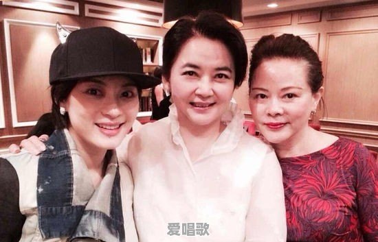 在娱乐圈里,有哪些隐藏的亲属关系 在娱乐圈里,有哪些隐藏的亲属关系 - 爱唱歌