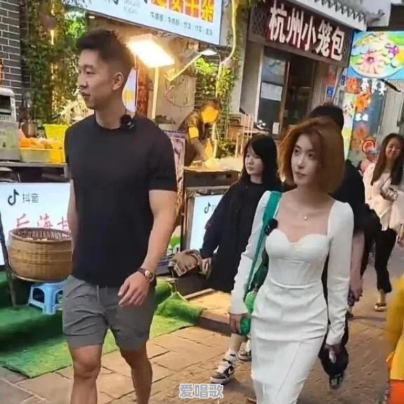 山东百万粉丝网红豆二两直播翻车,是无意还是想再次炒作自己 山东百万粉丝网红豆二两直播翻车,是无意还是想再次炒作自己 - 爱唱歌