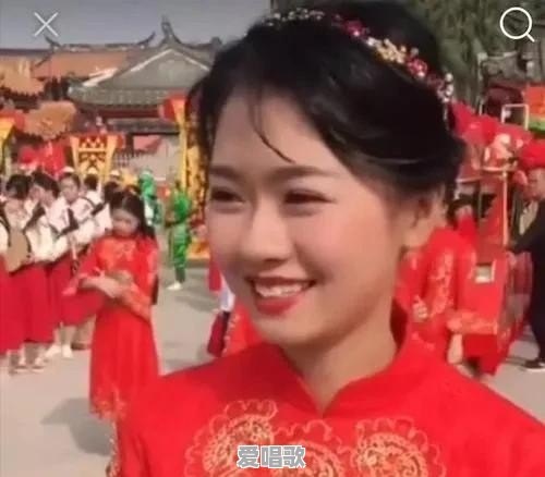 如何看待“著名歌手老狼沦落到饭店卖唱,好友高晓松为何不出手帮忙” 如何看待“著名歌手老狼沦落到饭店卖唱,好友高晓松为何不出手帮忙” - 爱唱歌