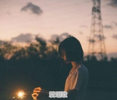 有什么好看的女生动漫头像可以推荐 有什么好看的女生动漫头像可以推荐 - 爱唱歌