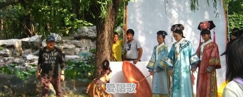 哪些电视剧剧组后台的搞笑场景,让你笑得合不拢嘴 哪些电视剧剧组后台的搞笑场景,让你笑得合不拢嘴 - 爱唱歌