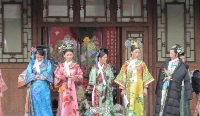 哪些电视剧剧组后台的搞笑场景,让你笑得合不拢嘴 哪些电视剧剧组后台的搞笑场景,让你笑得合不拢嘴 - 爱唱歌