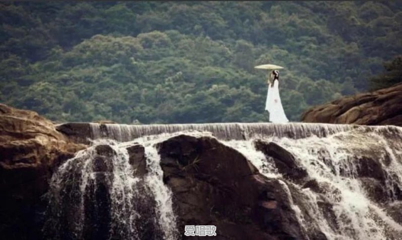 有哪些类似《牵丝戏》和《步戏》的歌曲 - 爱唱歌