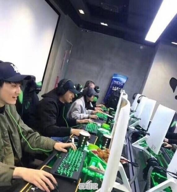 林更新的“网络一线牵,珍惜这段缘”和“九亿少女的梦”,都是什么梗 林更新的“网络一线牵,珍惜这段缘”和“九亿少女的梦”,都是什么梗 - 爱唱歌
