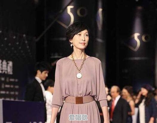 除了袁泉,还有哪些明星长得本来就很高级 除了袁泉,还有哪些明星长得本来就很高级 - 爱唱歌