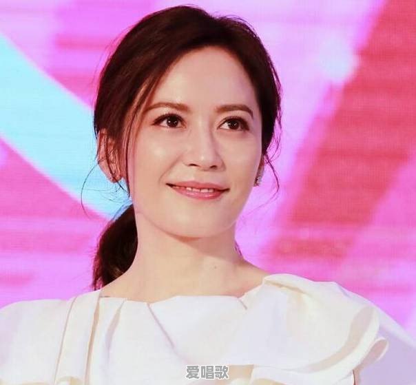 除了袁泉,还有哪些明星长得本来就很高级 除了袁泉,还有哪些明星长得本来就很高级 - 爱唱歌