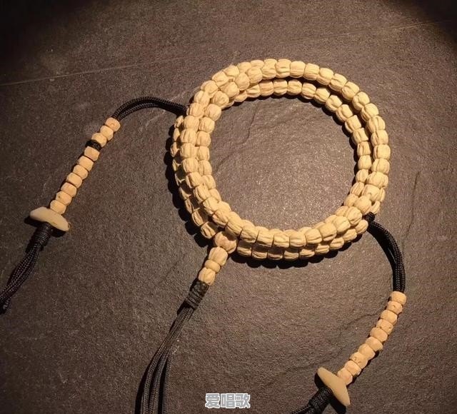 “百香籽”文玩手串火爆的背后有啥猫腻 - 爱唱歌
