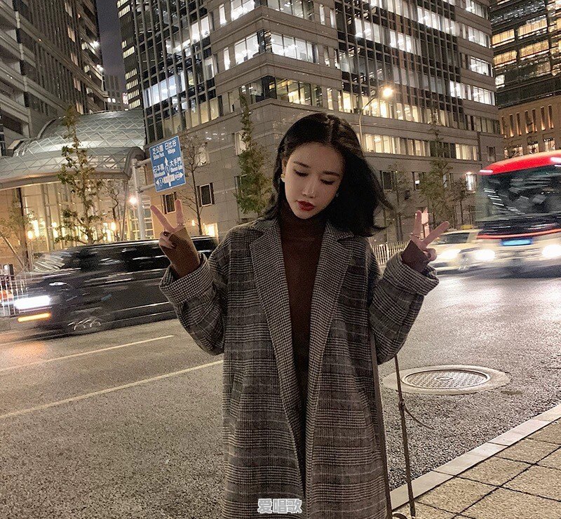 有哪些女星身着粉裙的精致造型 - 爱唱歌