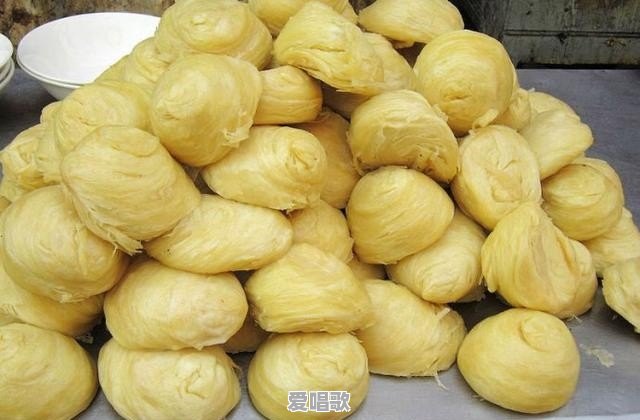 新疆的油塔子是什么样的美食 新疆的油塔子是什么样的美食 - 爱唱歌