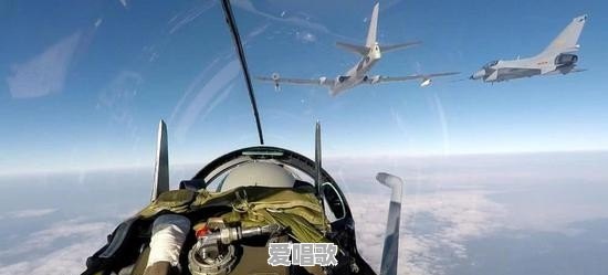 战斗机的航炮弹是不是“炸子”,打到飞机是打个洞吗 战斗机的航炮弹是不是“炸子”,打到飞机是打个洞吗 - 爱唱歌