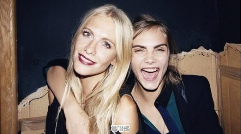 模特圈中除了BELLA&GIGI这对姐妹花,还有哪些超模是一家子组队来的 模特圈中除了BELLA&GIGI这对姐妹花,还有哪些超模是一家子组队来的 - 爱唱歌